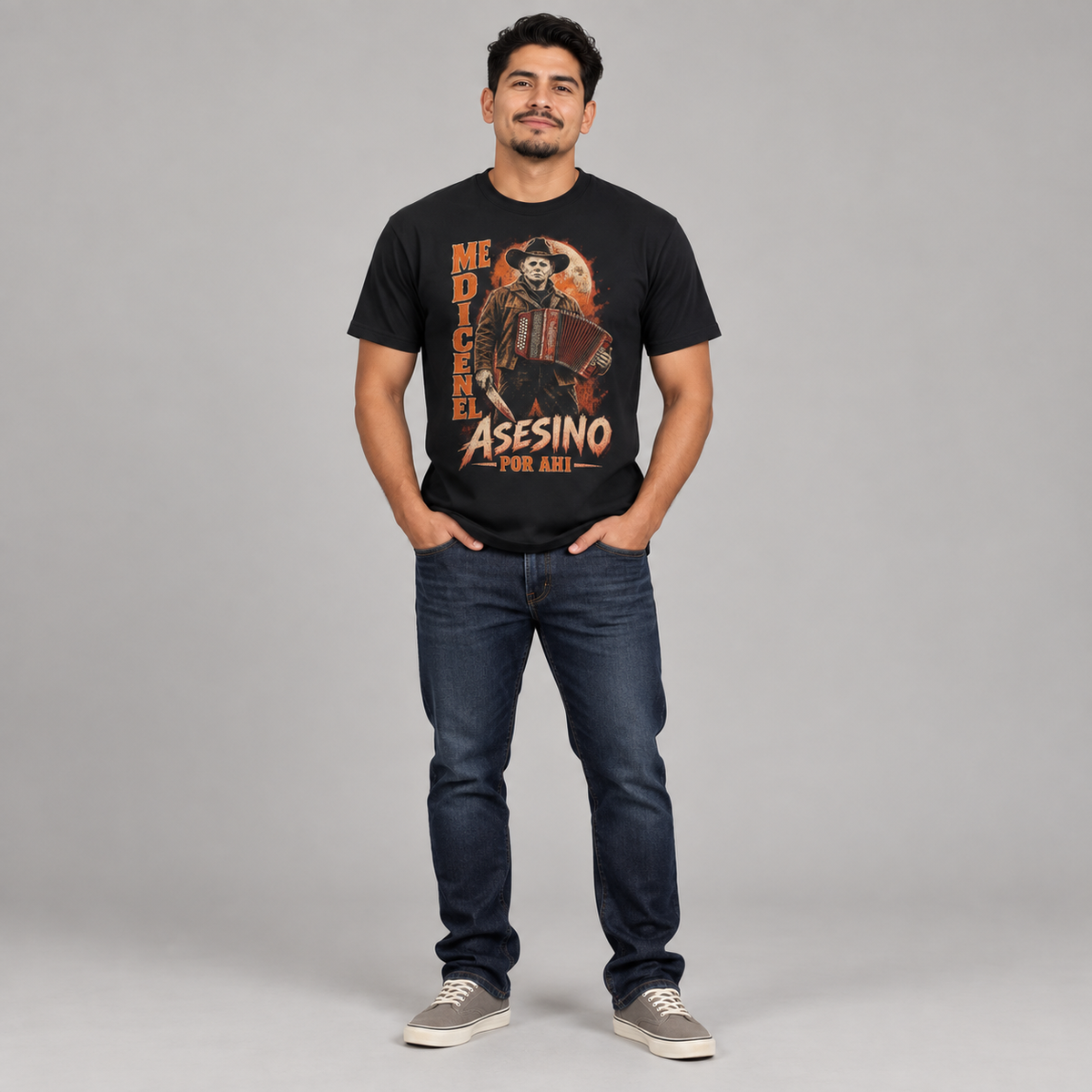 Me Dijeron El Asesino Por Ahi - Halloween T-Shirt