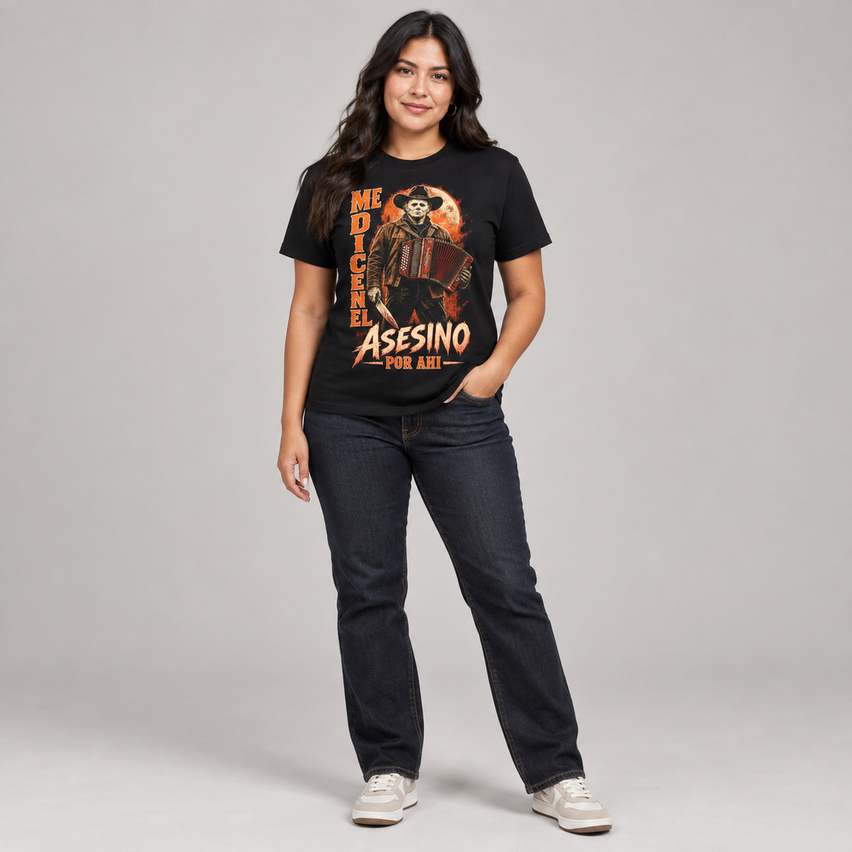 Me Dijeron El Asesino Por Ahi - Halloween T-Shirt